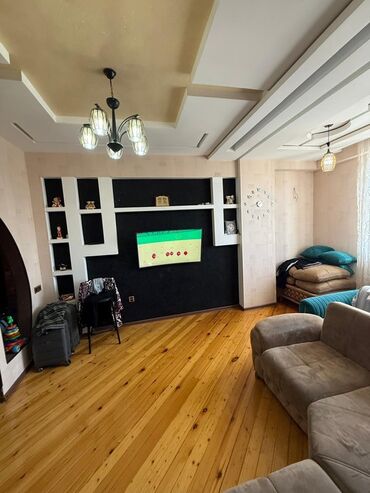 Sifarişlə qonaq dəstləri: Satılır: mənzilin geniş zalı və dəhlizi üçün nəzərdə tutulmuş daxili — 2