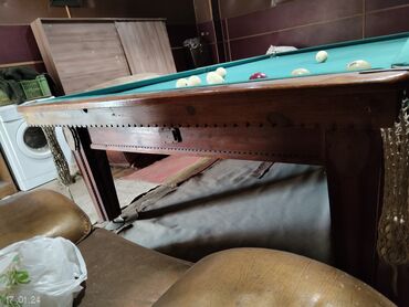 Бильярдные столы: Продаю бильярдный стол размер 3.25*1.95(не китайский,не мрамор)дерево — 17