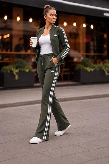 Gornji i donji deo: Zenske trenerke 
S m l xl 2xl 3xl 
3999 din — 10