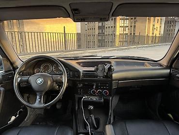 моторчик печки е34: BMW 525: 1989 г., 3 л, Механика, Бензин, Седан — 8