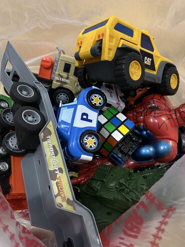 Игрушки: Продаю детские игрушки машинки! 
 
Игрушки все в хорошем состоянии