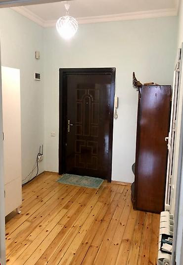 Mənzillər: 🏡 Kirayə Mənzil – İnsaatcilar metrosuna 4 dq mesafede Yasamal rayonu — 10