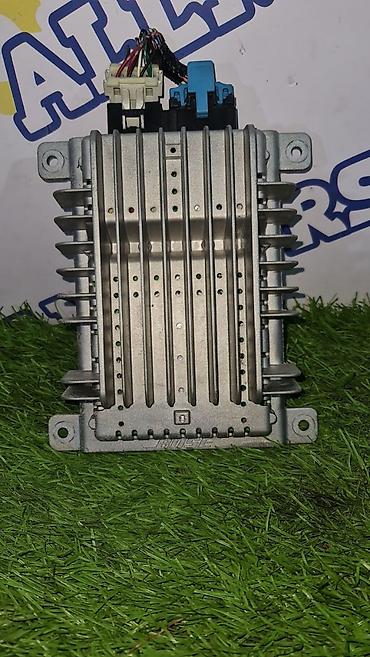 nakamichi: Infiniti FX35 2006 г. усилитель звука — 1