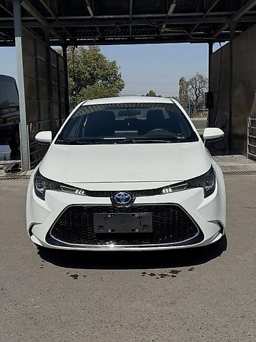 Транспорт: Toyota Levin: 2022 г., 1.8 л, Вариатор, Гибрид, Седан — 2