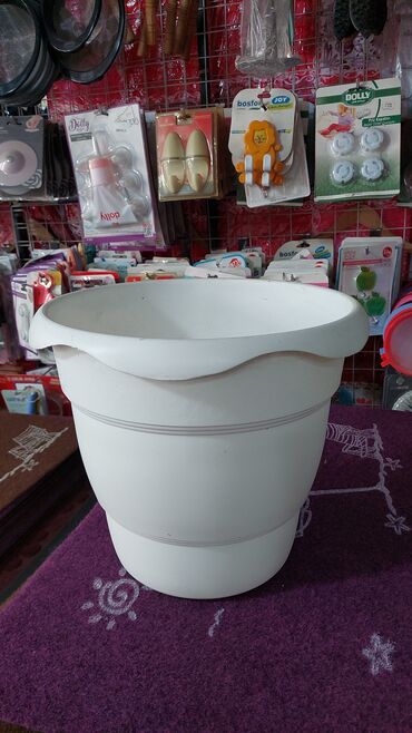 Bitkilər üçün dibçəklər: Dipçekler Gül qabilar ferqli modeller ferqli ölçulerde 1 aznden — 12