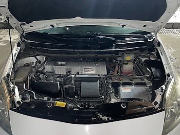 Toyota: Toyota Prius: 2012 г., Вариатор, Гибрид, Хэтчбэк — 17