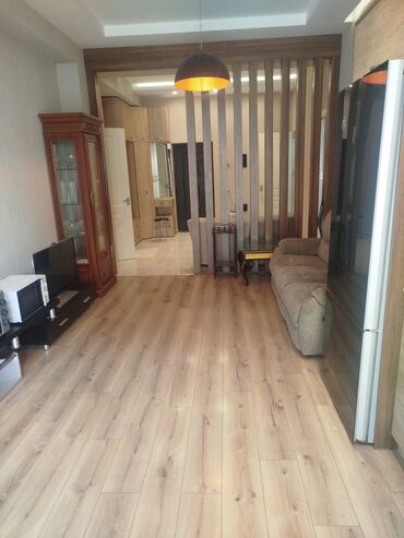 Həyət evləri və villalar: 3 otaqlı, Yeni tikili, 106 kv. m