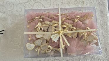 Hədiyyələr: Zərif qutuda Toy və Nişan Xonçalarının Aksesuarları: - “Happy — 17