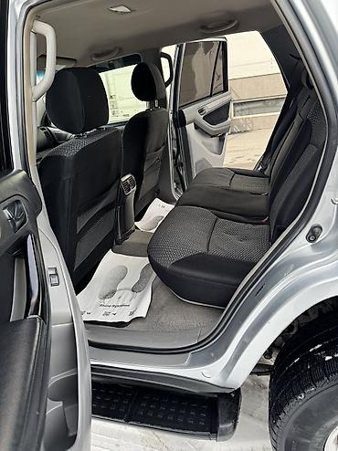 Toyota: Toyota 4Runner: 2006 г., 4 л, Автомат, Бензин, Внедорожник at lalafo.kg — 8 Toyota: Toyota 4Runner: 2006 г., 4 л, Автомат, Бензин, Внедорожник — 8