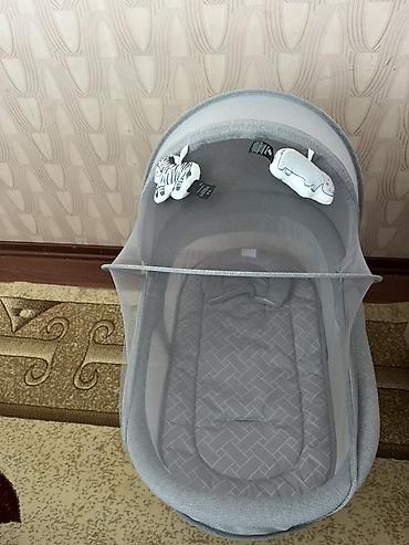 tul perdeler: Uşaq üçün elektrikli beşik/şeytan-araba tipli yelpəncək - Rəng: boz - — 6