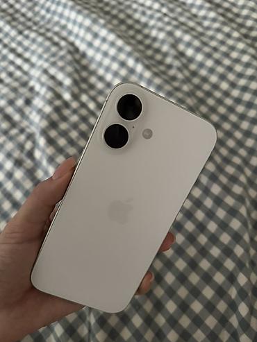 iphone 16 lalafo: IPhone (цвет: белый) с коробкой. Характеристики и особенности: - — 3