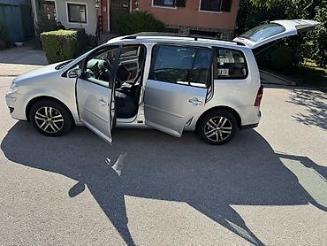 auto srbija.rs: Volkswagen Touran – porodični MPV, srebrna boja. - Motor i pogon — 3