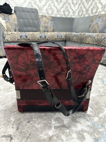 Аккордеоны: Продаю Привозной Германский Аккордеон Вельтмейстер каприз уну — 2