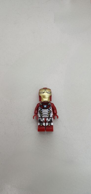 Oyuncaqlar: Lego Marvel Iron man.Yaxşı vəziyyətdədir