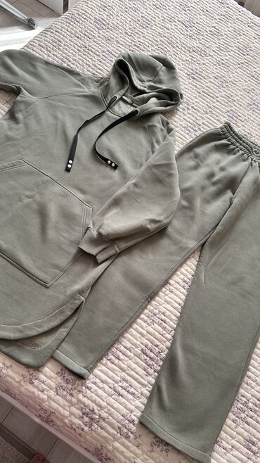 Толстовки, худи: Свитшот, На флисе, Удлиненная модель, Парный набор, Made in KG, Б/у, XL