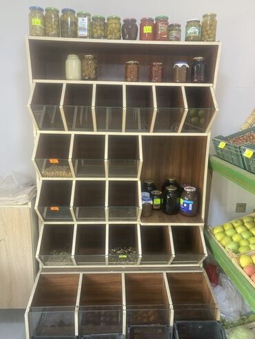 Контейнеры для отходов: Çərəz vitrini təcili satılır.550 manata yığılıb çox az istifadə