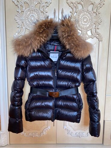 Gödəkçələr: Gödəkçə Moncler, S (EU 36), rəng - Qara