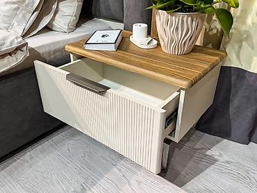 Шкафы-купе: Спальня Сиенна 6 Шкаф распашной для спальни, современный, с фасадами — 11