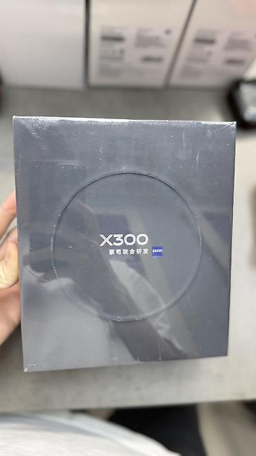 bt speaker: Vivo X300, Новый, 256 ГБ, цвет - Черный, В рассрочку, 2 SIM — 1
