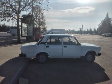 VAZ (LADA): Avtomobil: Sovet istehsalı VAZ klassik sedan (4 qapılı) Xüsusiyyətlər — 9