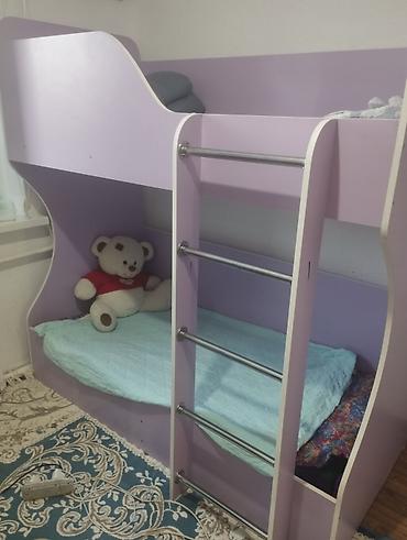 bunk bed: Манеж-кровать, Б/у, Складная, МДФ — 1
