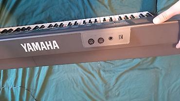 динамики: Электронный синтезатор Yamaha PSR-300 (61 клавиша)  Идеальный — 5