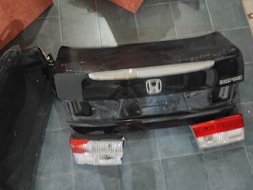 хонда crv: Крышка багажника Honda 2004 г., Б/у, цвет - Черный,Оригинал