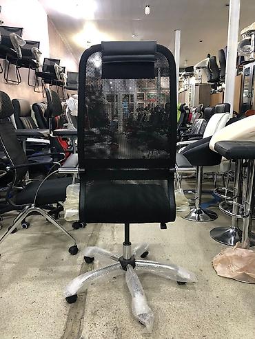 Ofis və oyun kresloları: Yeni, Təkərli, Qolları tənzimlənir, Dəri — 11