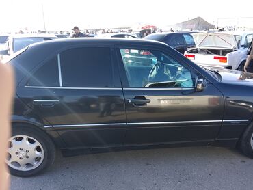 bmw 3 серия 325xi at: C 200 1995 il kondisaner işləyir