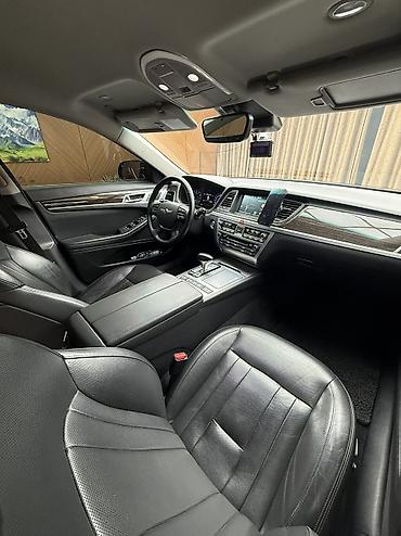 byd e2 2025: Hyundai Genesis: 2018 г., 3.3 л, Автомат, Бензин — 8