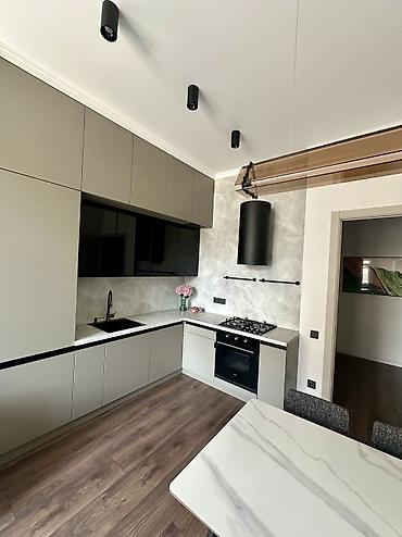 Продажа квартир: 1 комната, 50 м², Асанбай мкр Элитка, 5 этаж, Дизайнерский ремонт — 1