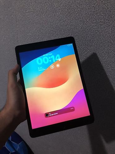 ipad planset: İşlənmiş Apple iPad 9 (2021), 10,2", 64 GB, Ödənişli çatdırılma, Ünvandan götürmə — 1