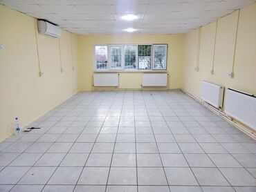 Ümumi sahəsi 40kv. Kondisioner var. 4 tərəfindən müşahidə kamerası