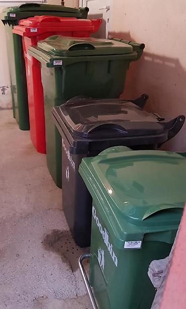 Tullantı qabları: Zibil qabkari satilir Her biri yenidir 50 lt 35 azn. 60 lt 45 azn, 100 — 3