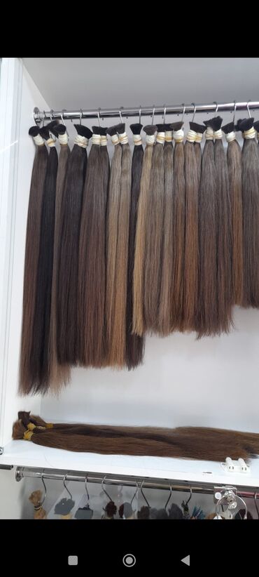 Təbii saçlar, pariklər: Qaynaq saçlar, Təbii — 6