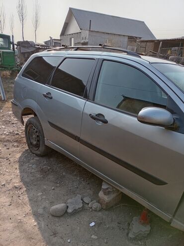 Ford: Ford Focus: 2002 г., 0.8 л, Механика, Бензин, Универсал — 3