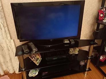 ipohone 12 mini: Samsung LCD TV + qara şüşə TV stendi - Brend/model: Samsung (LCD — 1