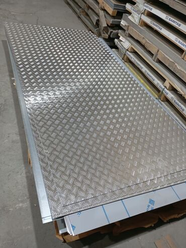 Metal listlər: Nerjaveyka ( Paslanmaz ) Listlerin Topdan ve Perakenden Satisi, Her — 5