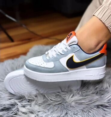 Patike: Nike air force patike

Novo
Brojevi 36 do 40

fb Moja Kupovina 1 — 4
