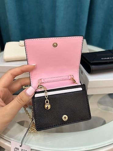 Другие сумки: Мини-сумочка Charles&Keith
Оригинал 🇺🇸 — 8