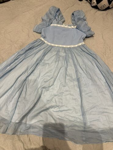 женские джинсовые юбки на пуговицах: Göy rəngli yüngül yay donu - Stil: Romantik/prenses kəsimli, midi