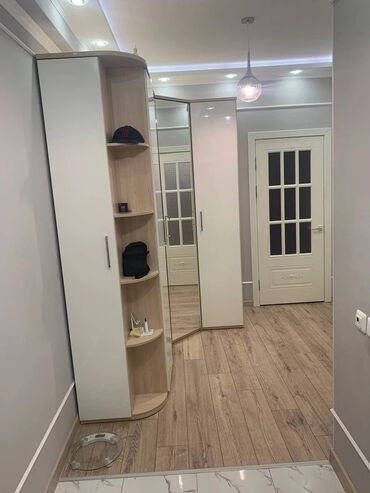квартира исанова в Кыргызстан | Долгосрочная аренда квартир: 3 комнаты, 132 м², С мебелью полностью