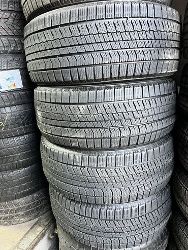 Шины: Шины 235 / 50 / R 18, Зима, Б/у, Комплект, Легковые, Япония, Bridgestone