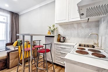 Посуточная аренда квартир: 1 комната, Постельное белье, Банные принадлежности, Бронь — 28