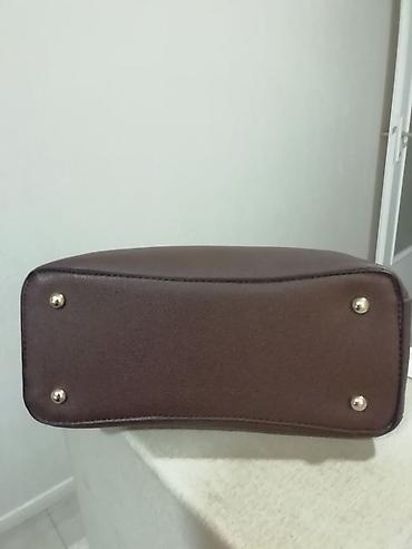 givenchy narukvica: Prelepa braon nova tašna. Izuzetna izrada oko ručki. Dužina 28 cm i — 6