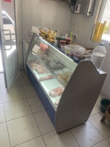 Холодильные витрины: Для молочных продуктов, Для мяса, мясных изделий, Б/у at lalafo.kg Холодильные витрины: Для молочных продуктов, Для мяса, мясных изделий, Б/у