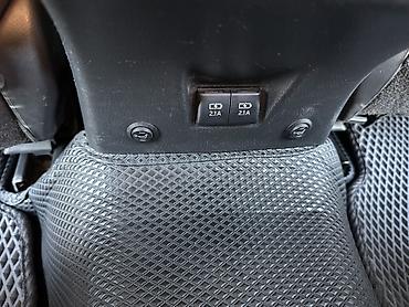 drive: Toyota Camry: 2019 г., 2.5 л, Автомат, Гибрид, Седан — 8