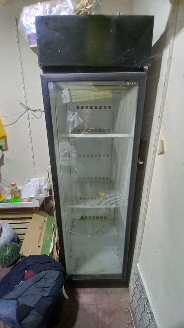 Çəngəllər: Sok vitrini tam islekdir.60/2 Qiymet 280 azn. Unvan Inşatcilar