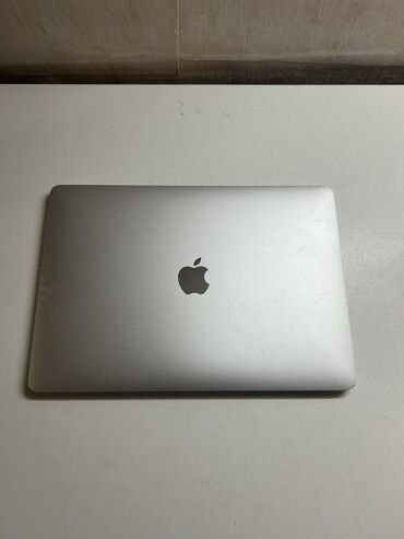 appl: Macbook pro 2017 i5