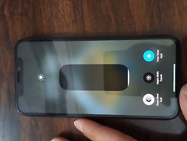 Apple iPhone: IPhone Xs, 64 GB, Space Gray — 8